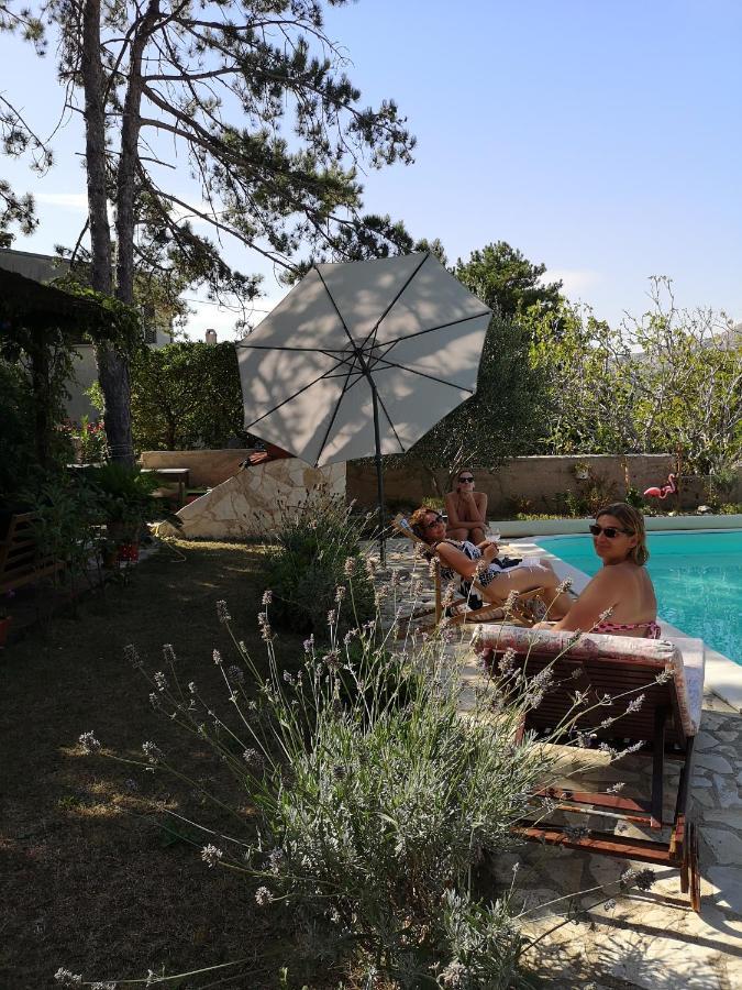 Apartments Lili I Baska  Exterior photo